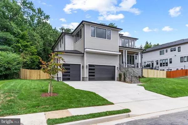 501 YEONAS DR SW, Vienna, VA 22180