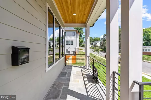 Vienna, VA 22180,501 YEONAS DR SW