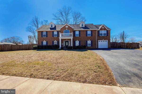 6825 CONSTANCE DR, Springfield, VA 22150