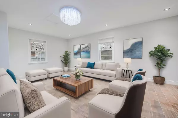 Mclean, VA 22101,1262 KENSINGTON RD