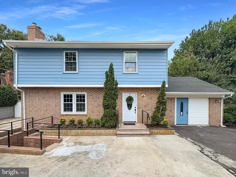 1262 KENSINGTON RD, Mclean, VA 22101