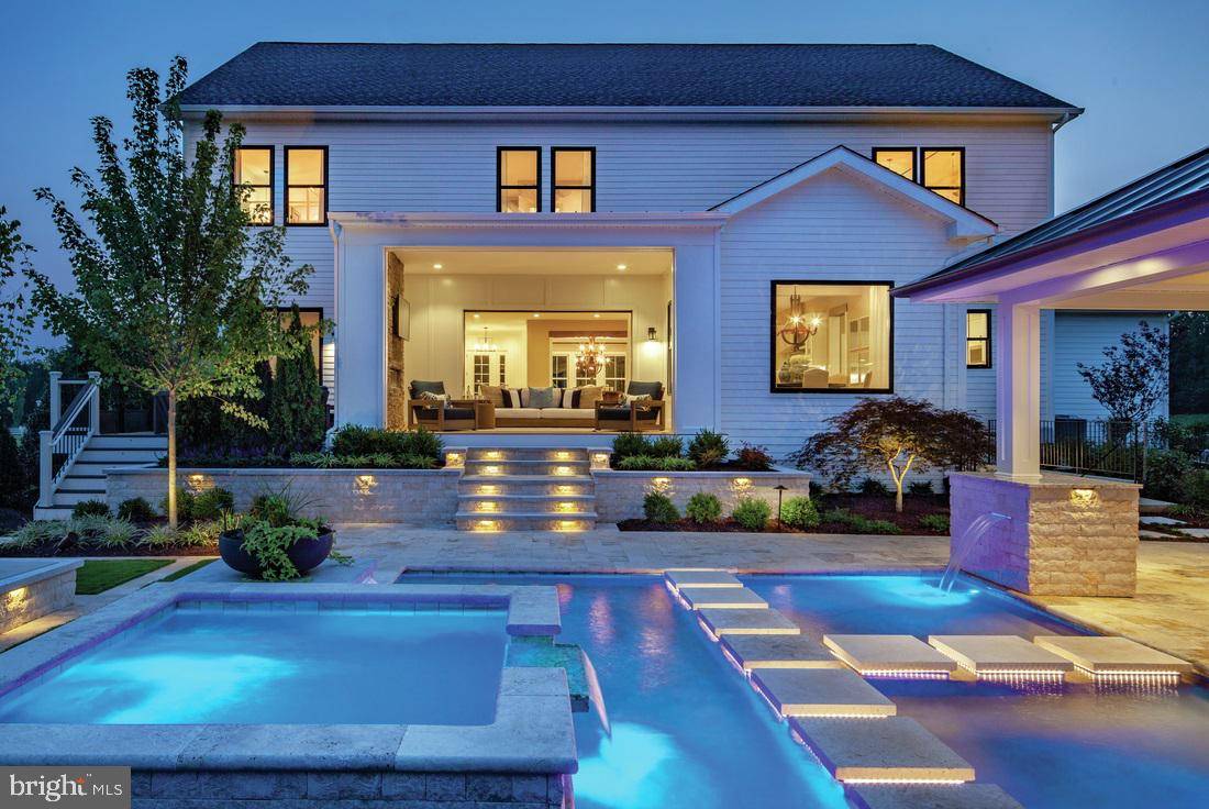 Leesburg, VA 20175,18515 LAKE HILL DR