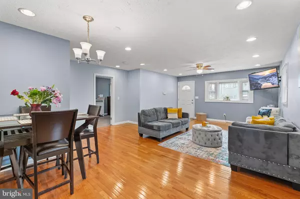 Capitol Heights, MD 20743,939 CLOVIS AVE