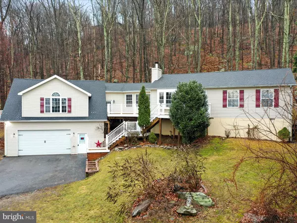 432 WINDSONG RD, Harpers Ferry, WV 25425