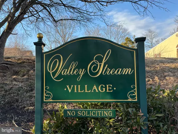 Chesterbrook, PA 19087,192 VALLEY STREAM LN