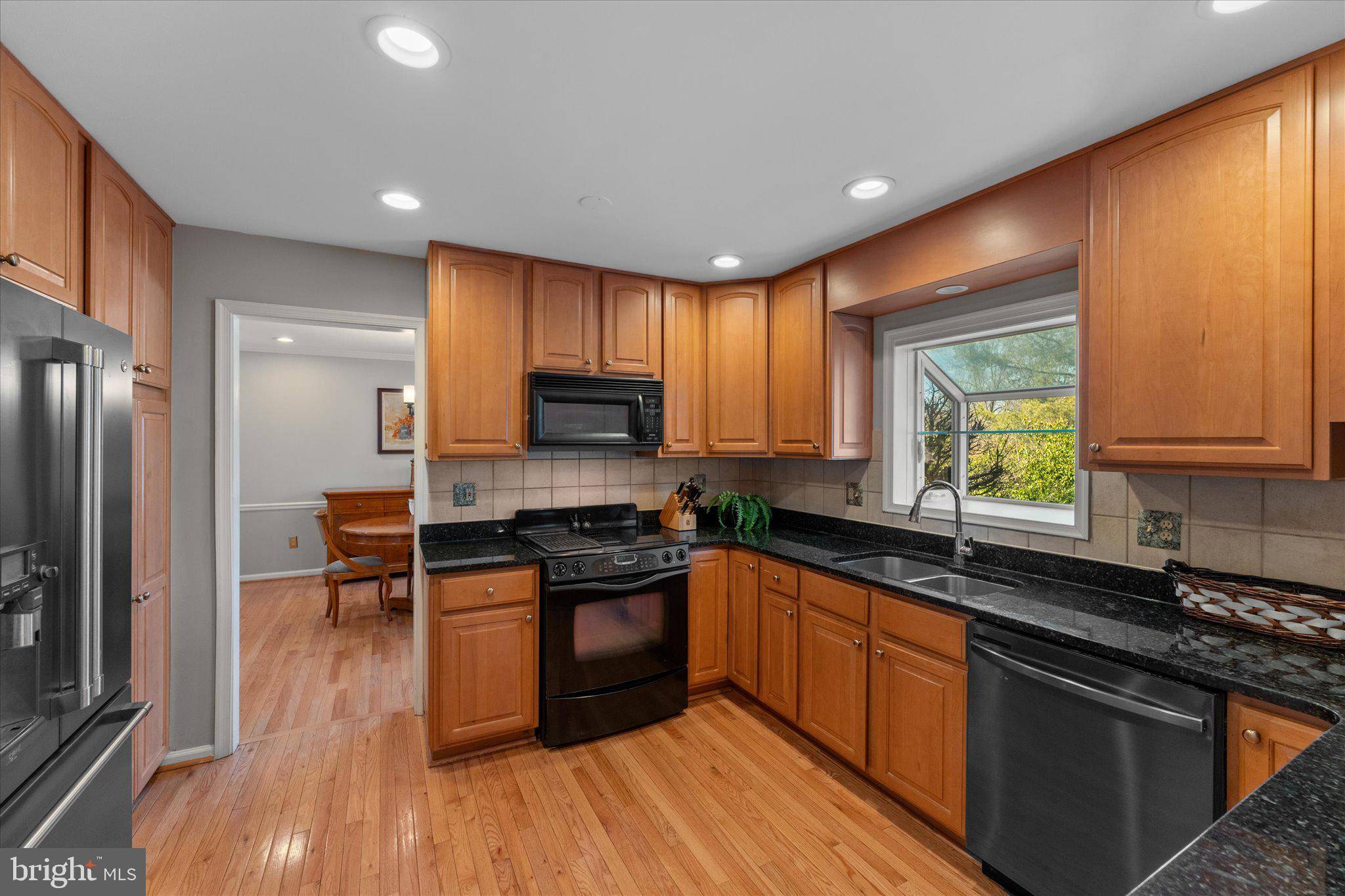 Vienna, VA 22182,2135 SILENTREE DR