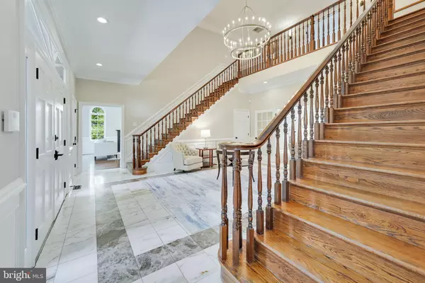 Mclean, VA 22102,933 BELLVIEW RD