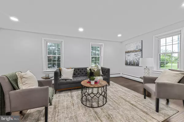 Harleysville, PA 19438,804 OLD SKIPPACK RD