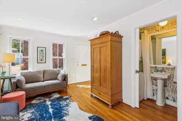 Washington, DC 20003,630 BROWNS CT SE