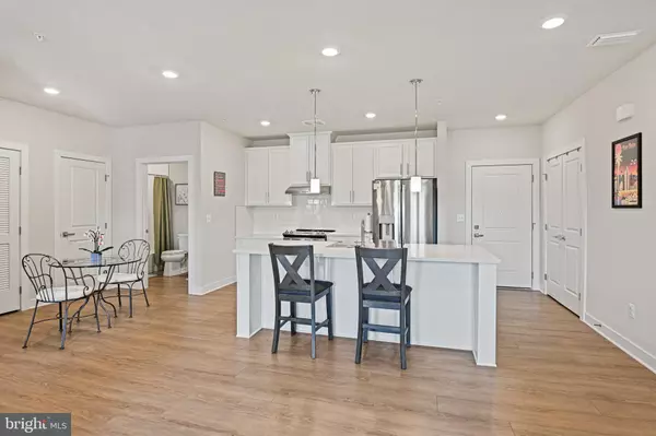 Herndon, VA 20171,12880 MOSAIC PARK WAY #1-J
