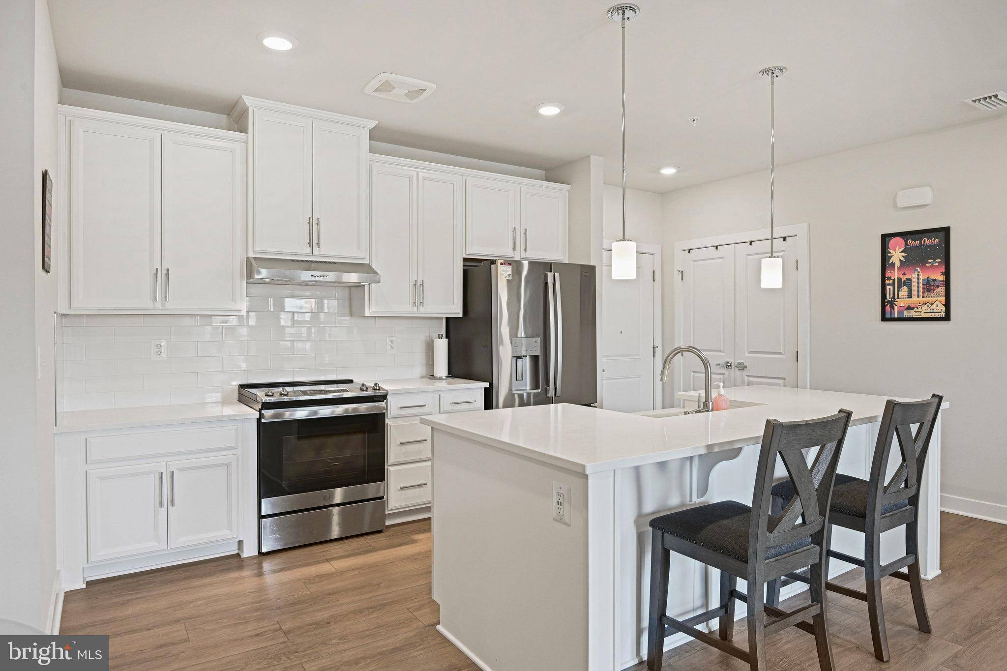 12880 MOSAIC PARK WAY #1-J, Herndon, VA 20171
