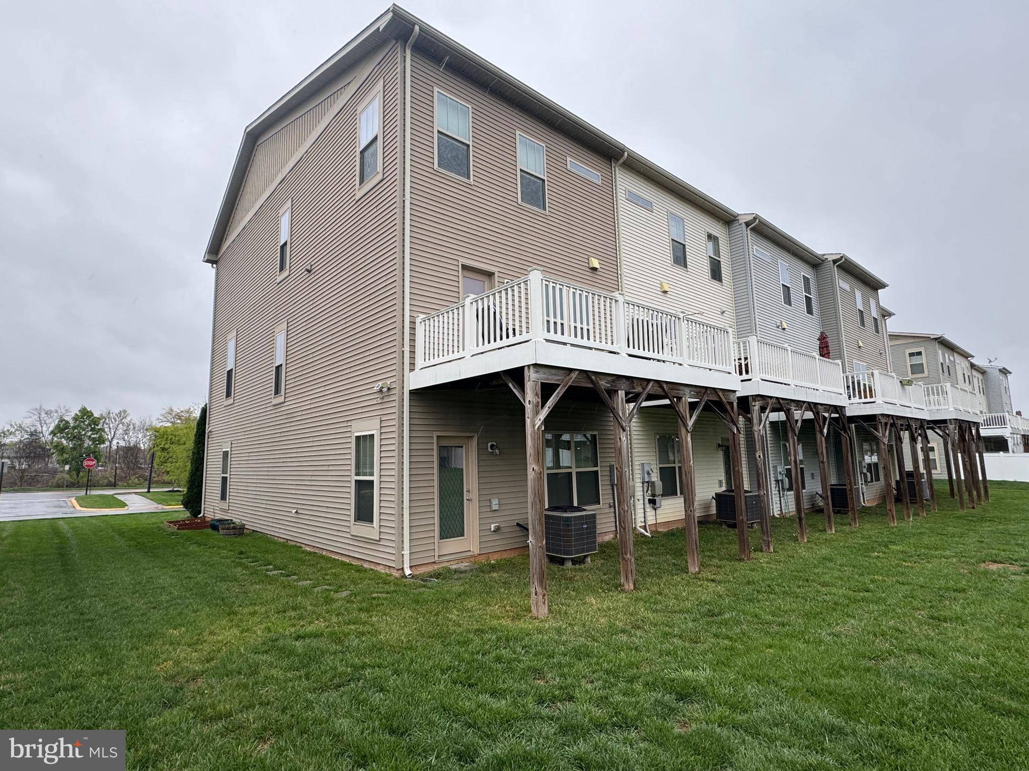 Manassas, VA 20112,8937 GARRETT WAY