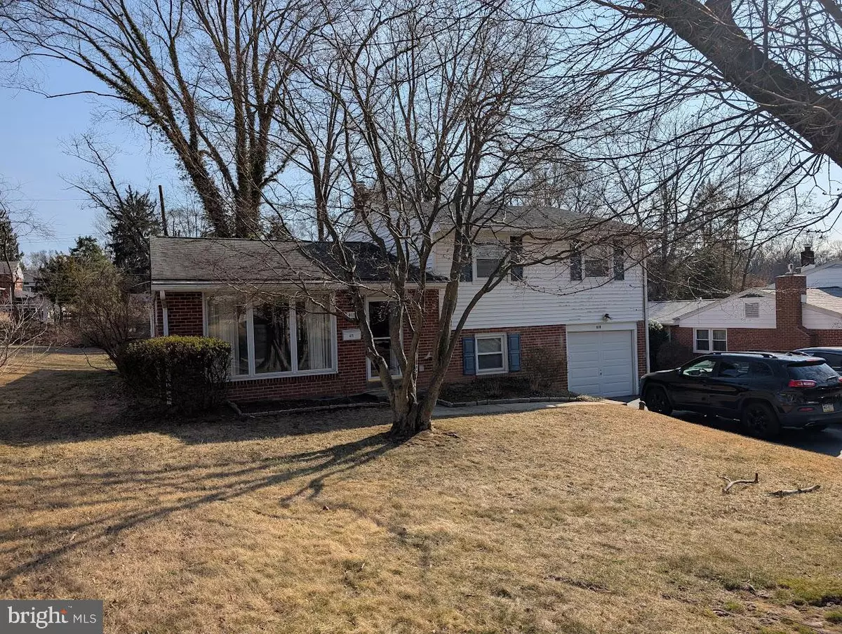 Broomall, PA 19008,415 VILLAGE LN