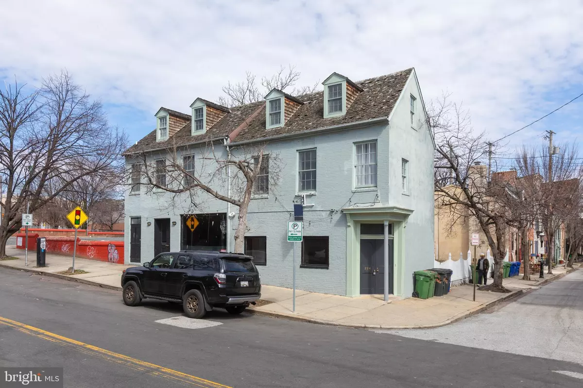 Baltimore, MD 21201,224-226 W READ & 900 TYSON ST