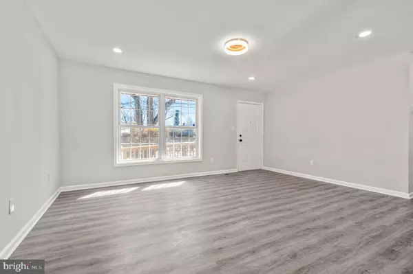 Glen Burnie, MD 21061,520 OAKWOOD STATION RD