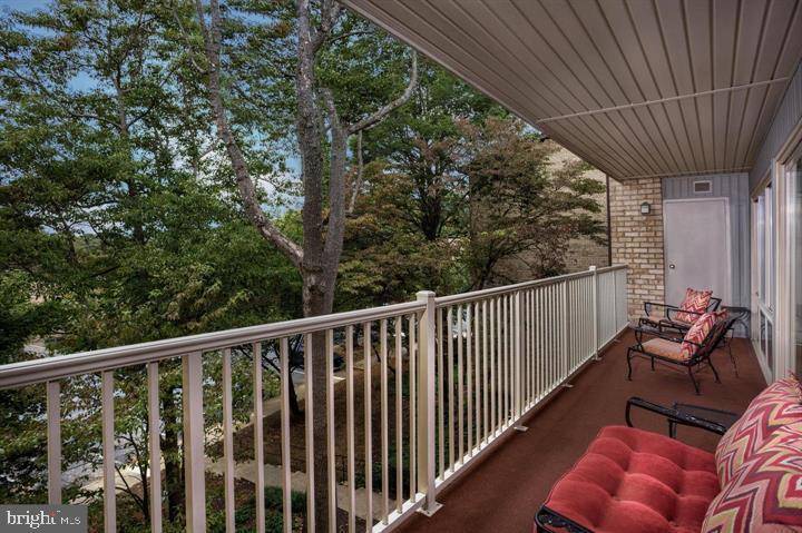 Baltimore, MD 21210,6100 BELLINHAM CT #1021