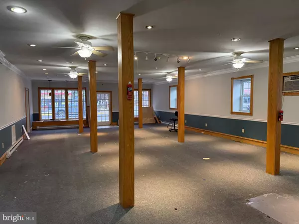 Berkeley Springs, WV 25411,50 N WASHINGTON ST