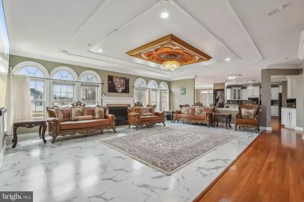 Bowie, MD 20721,2205 DHOW CT