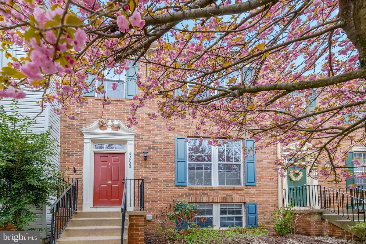 Ashburn, VA 20147,43233 STILLFOREST TER