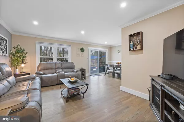 Woodbridge, VA 22192,12077 WILLOWOOD DR