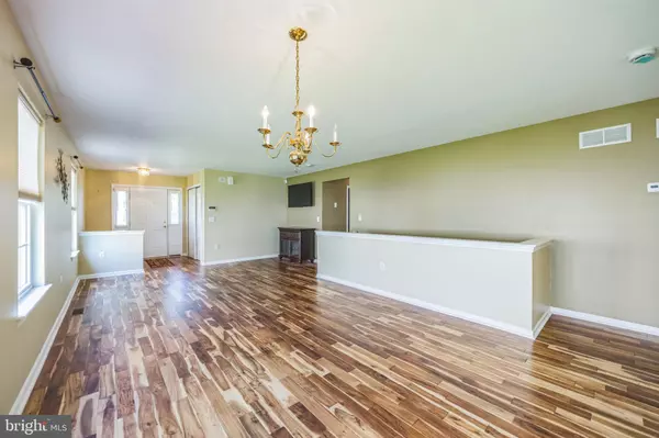 Millville, NJ 08332,112 COTTAGE ST