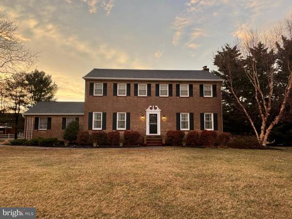 312 S LAKE DR, Stevensville, MD 21666