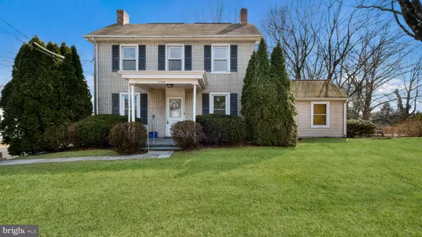 158 W BUTLER AVE, Doylestown, PA 18901