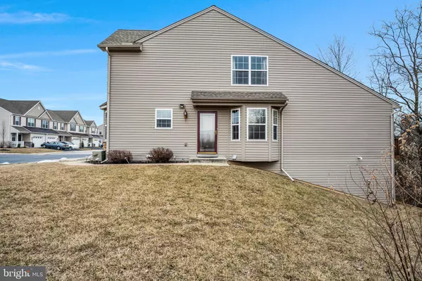 Harrisburg, PA 17111,6111 SAWGRASS CT