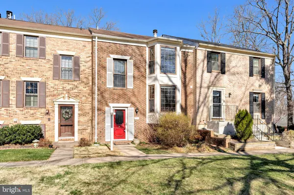 6028 CLERKENWELL CT, Burke, VA 22015