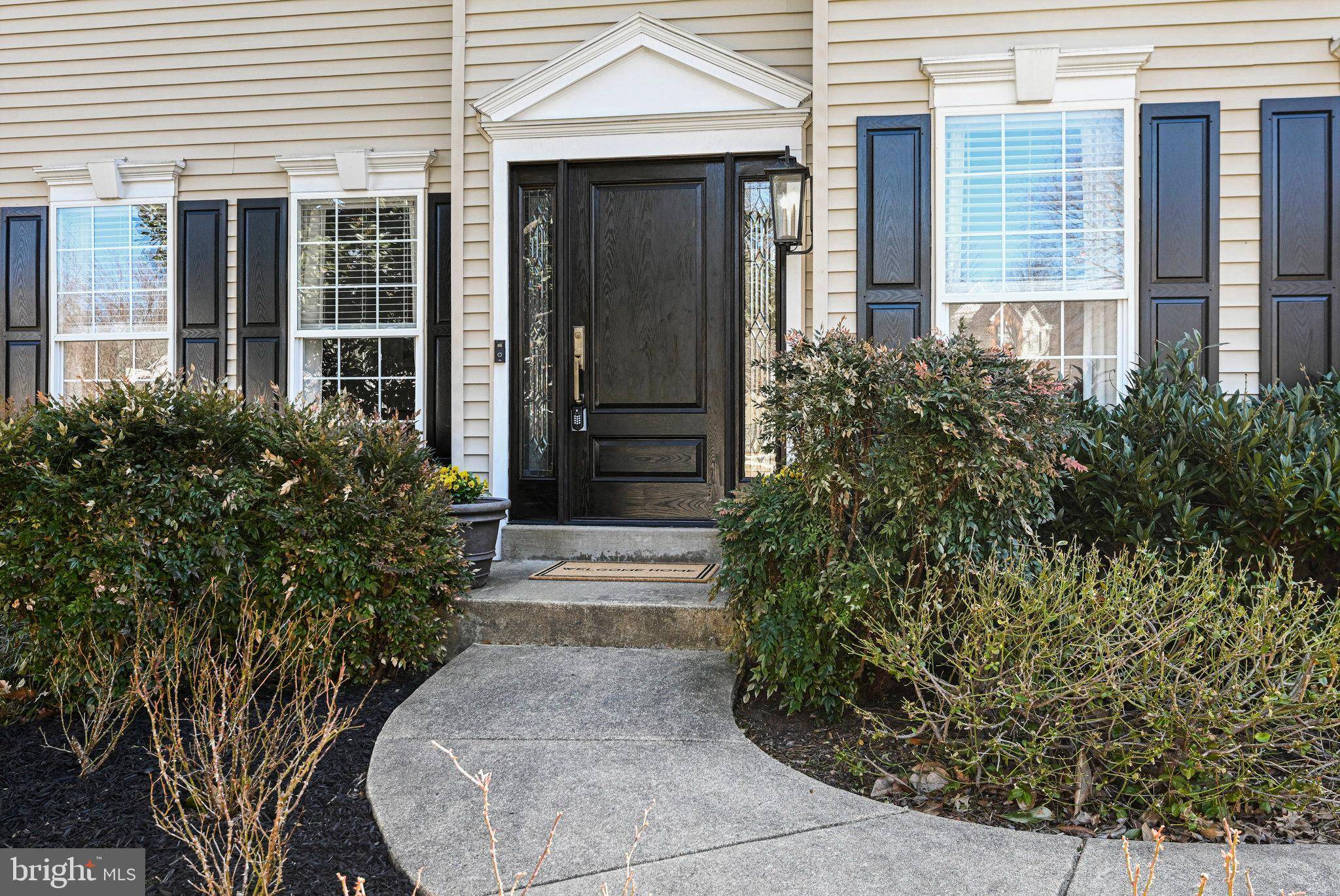 Leesburg, VA 20176,213 LAKE VIEW WAY NW