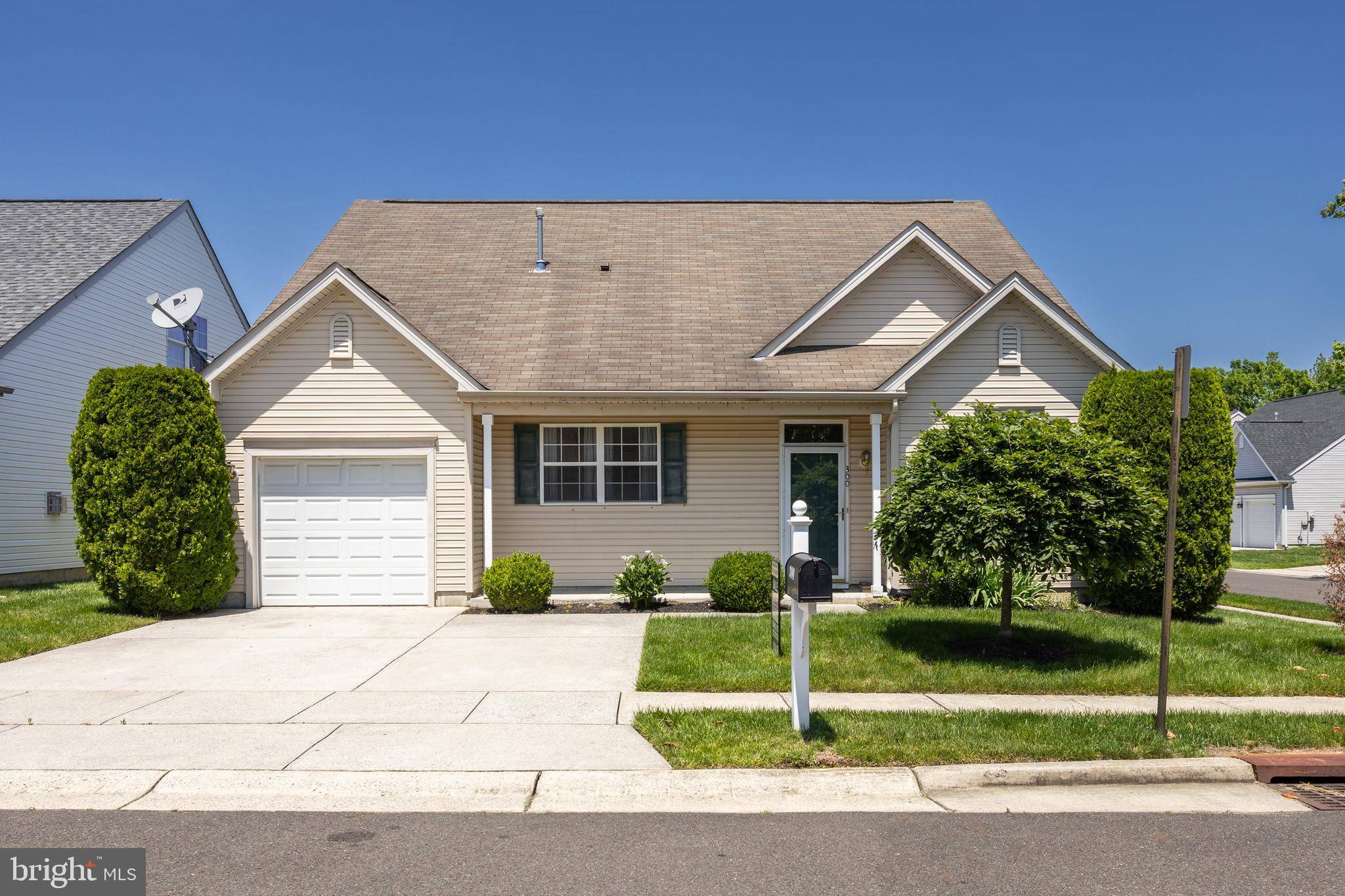 Deptford, NJ 08096,300 CASTLEWOOD WAY #1012