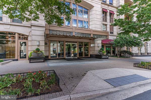 888 N QUINCY ST #207, Arlington, VA 22203