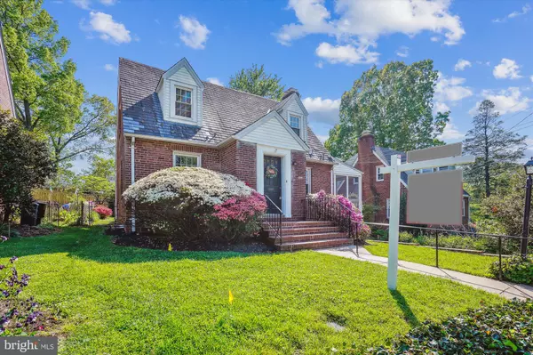 Arlington, VA 22205,6024 16TH ST N
