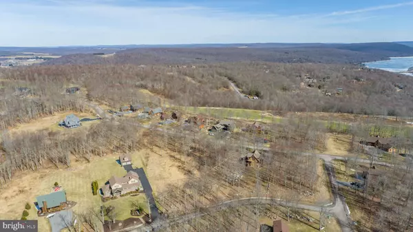 Mc Henry, MD 21541,142 SCARLETT CT