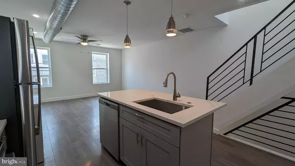 Philadelphia, PA 19121,2118 W MASTER ST