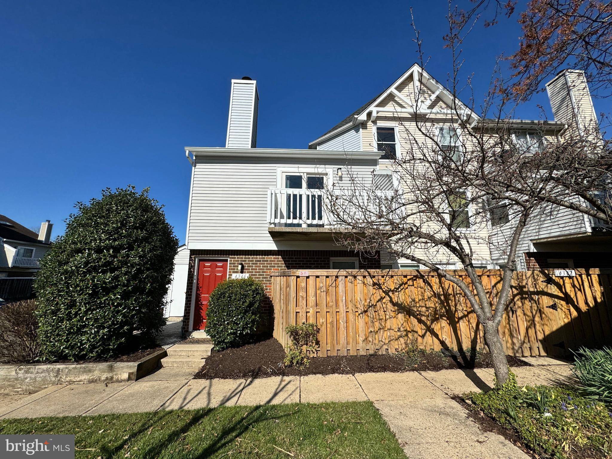 Alexandria, VA 22309,4346 PEMBROOK VILLAGE DR #53