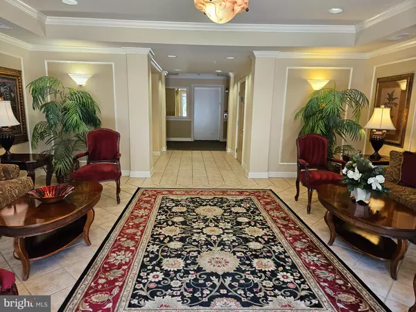 Ellicott City, MD 21043,2500 KENSINGTON GDNS #103