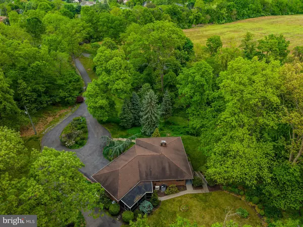 Carlisle, PA 17015,399 BARNSTABLE RD