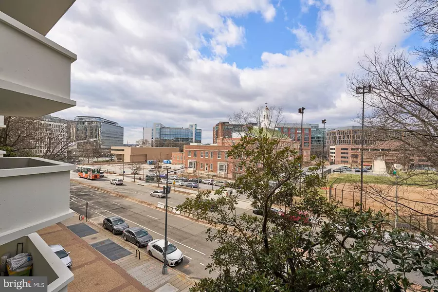 700 7TH ST SW #313, Washington, DC 20024