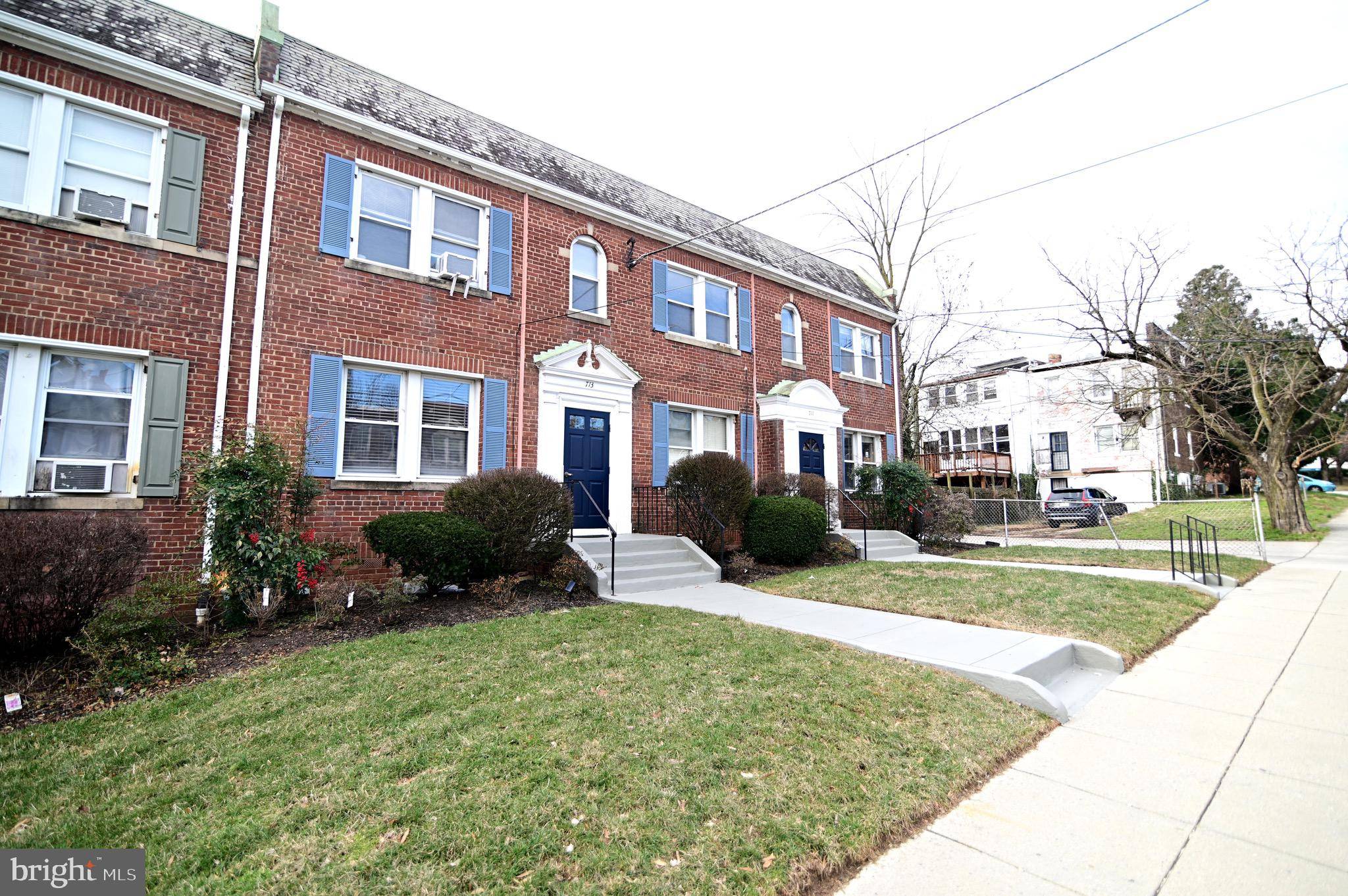 Washington, DC 20017,713 HAMLIN ST NE #1
