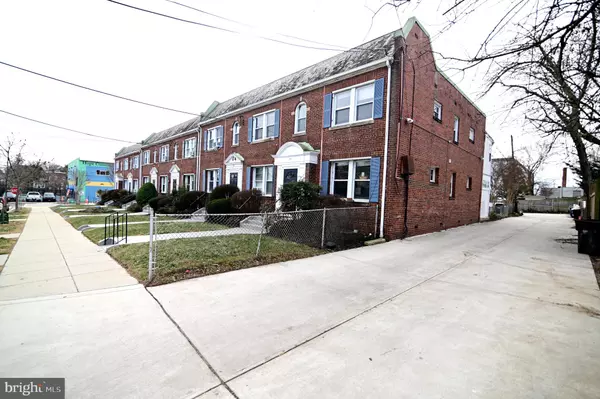 Washington, DC 20017,713 HAMLIN ST NE #1