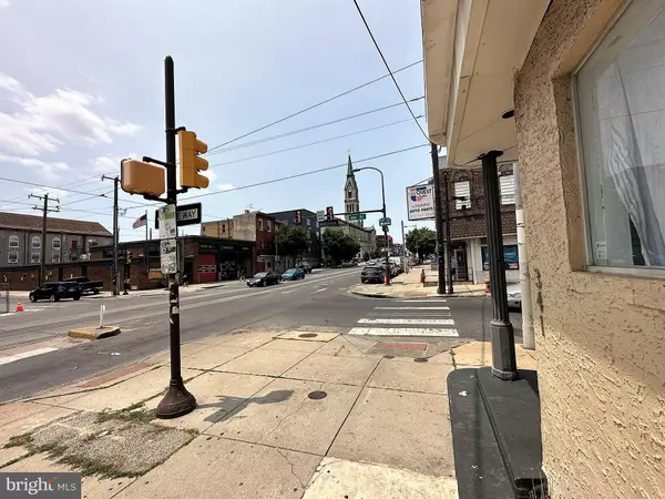 Philadelphia, PA 19123,341 W GIRARD AVE #COMMERCIAL