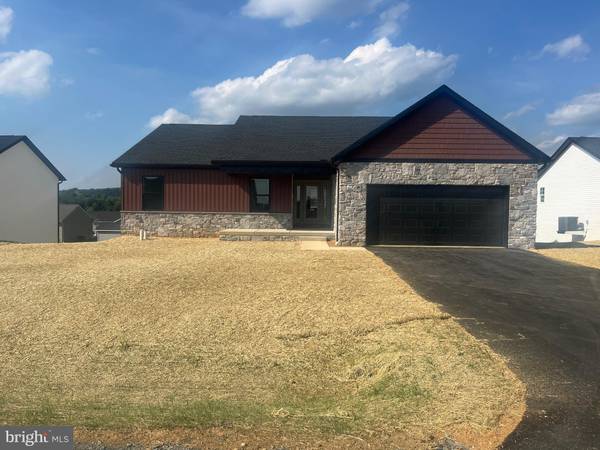 10027 PENDLETON AVE, Waynesboro, PA 17268