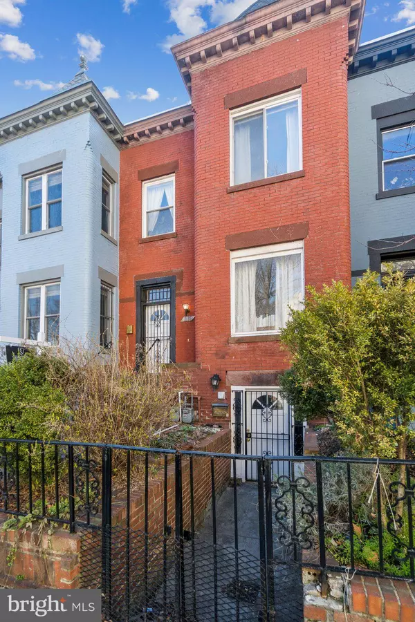 1110 MONROE ST NW, Washington, DC 20010