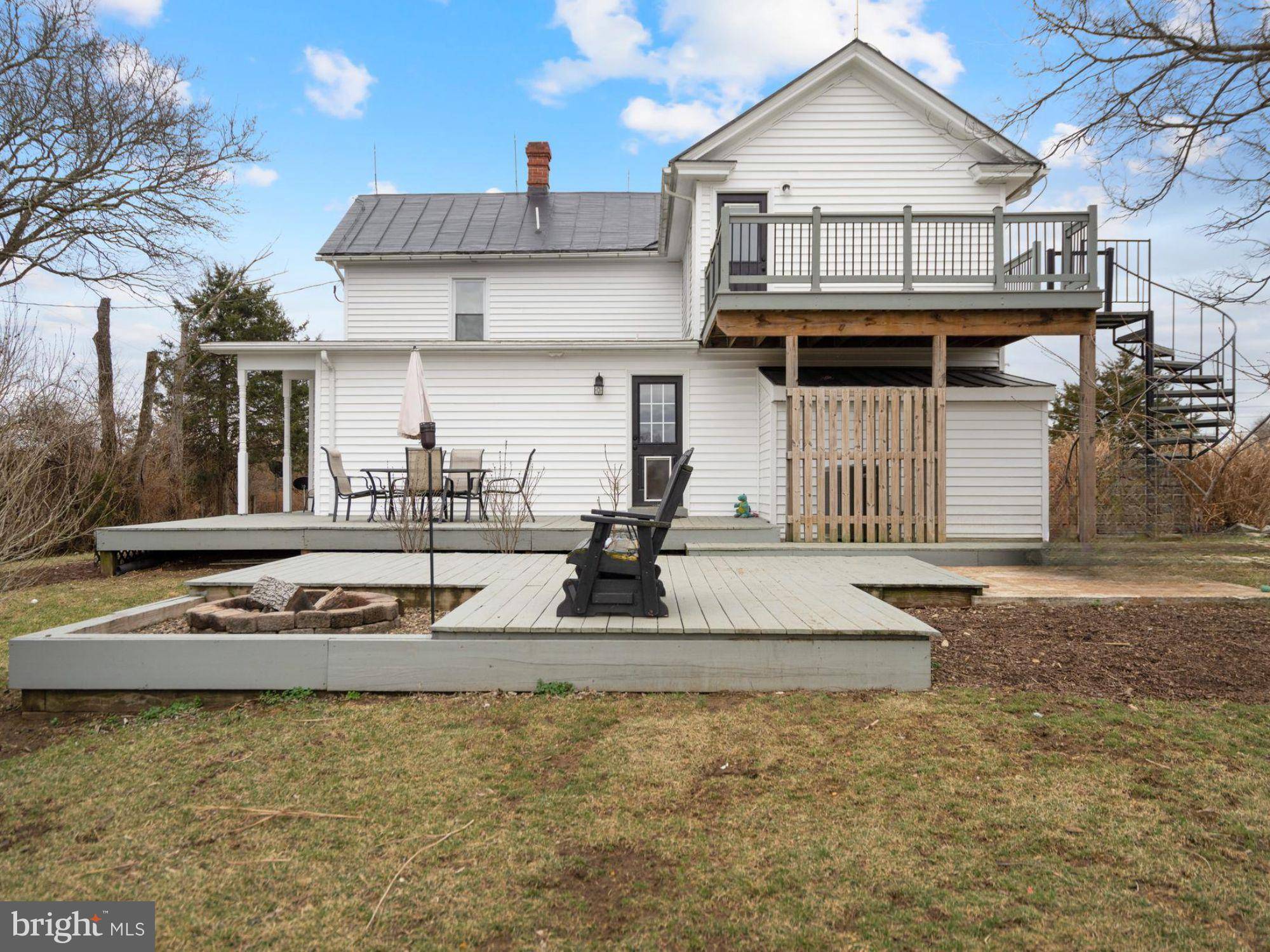 White Post, VA 22663,15992 LORD FAIRFAX HWY