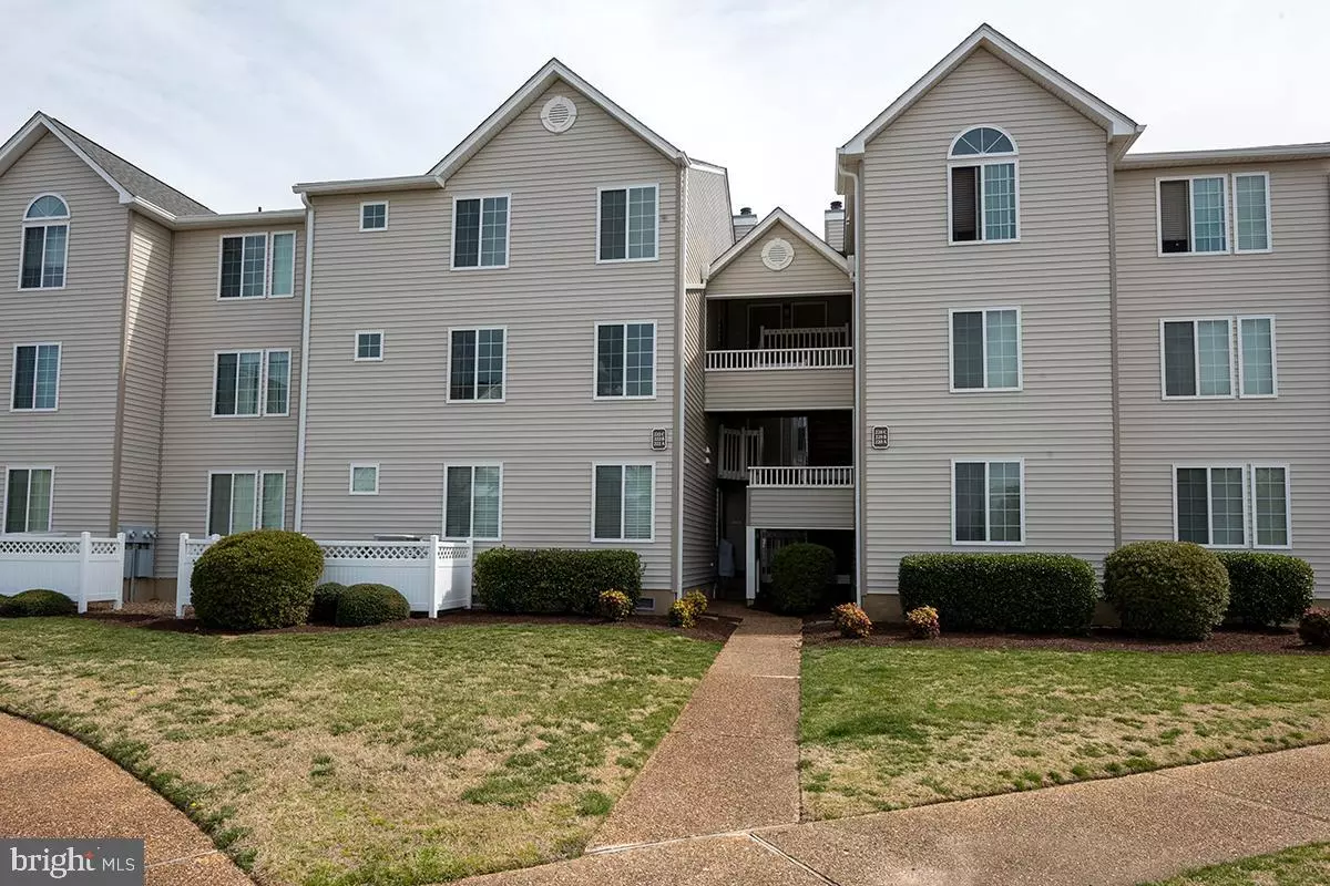 Hampton, VA 23669,222 DOCKSIDE DR #C