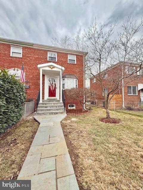 2408A BURKE AVE, Alexandria, VA 22301