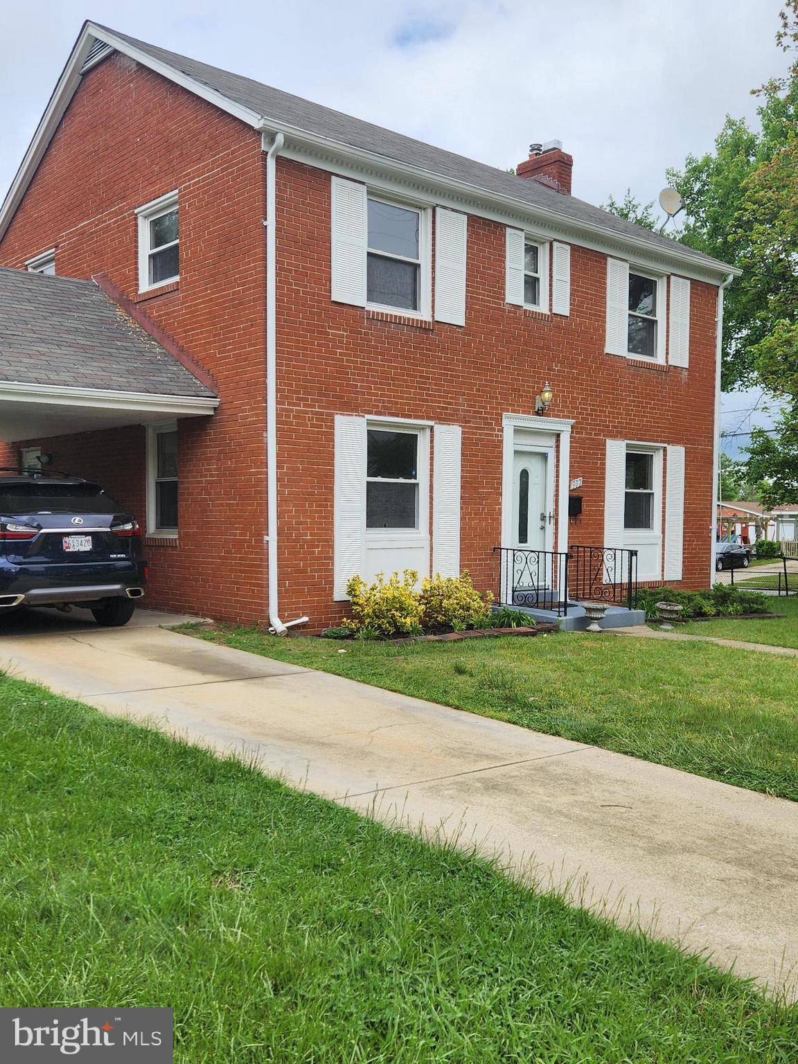 Oxon Hill, MD 20745,302 BROCKTON RD