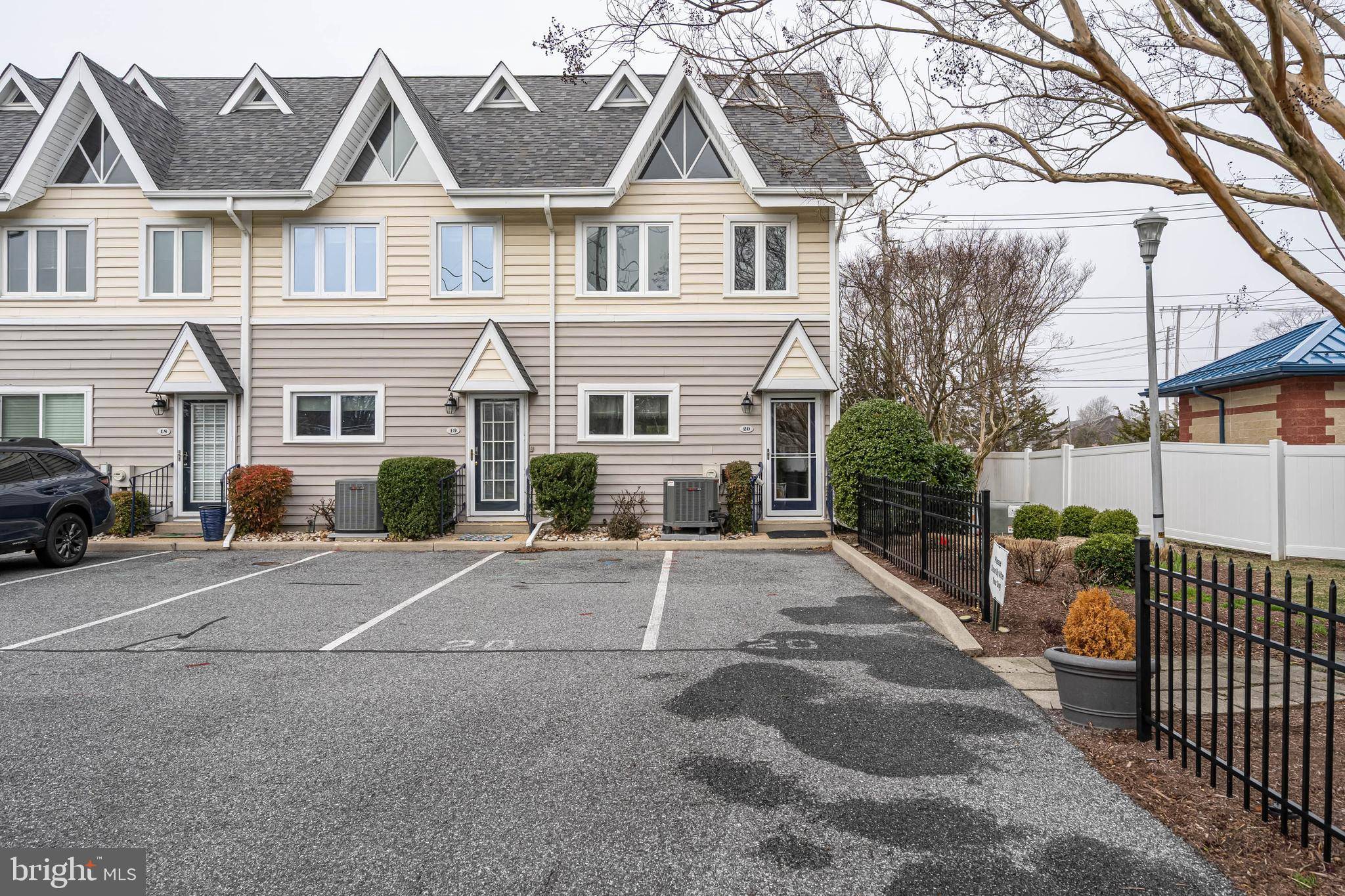 Rehoboth Beach, DE 19971,20288 STATE RD #20