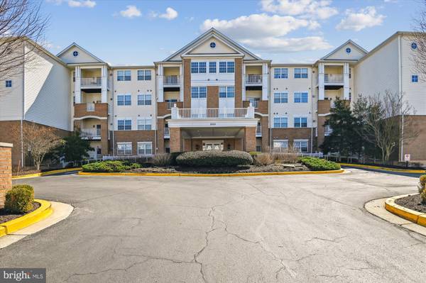 2605 CHAPEL LAKE DR #301, Gambrills, MD 21054